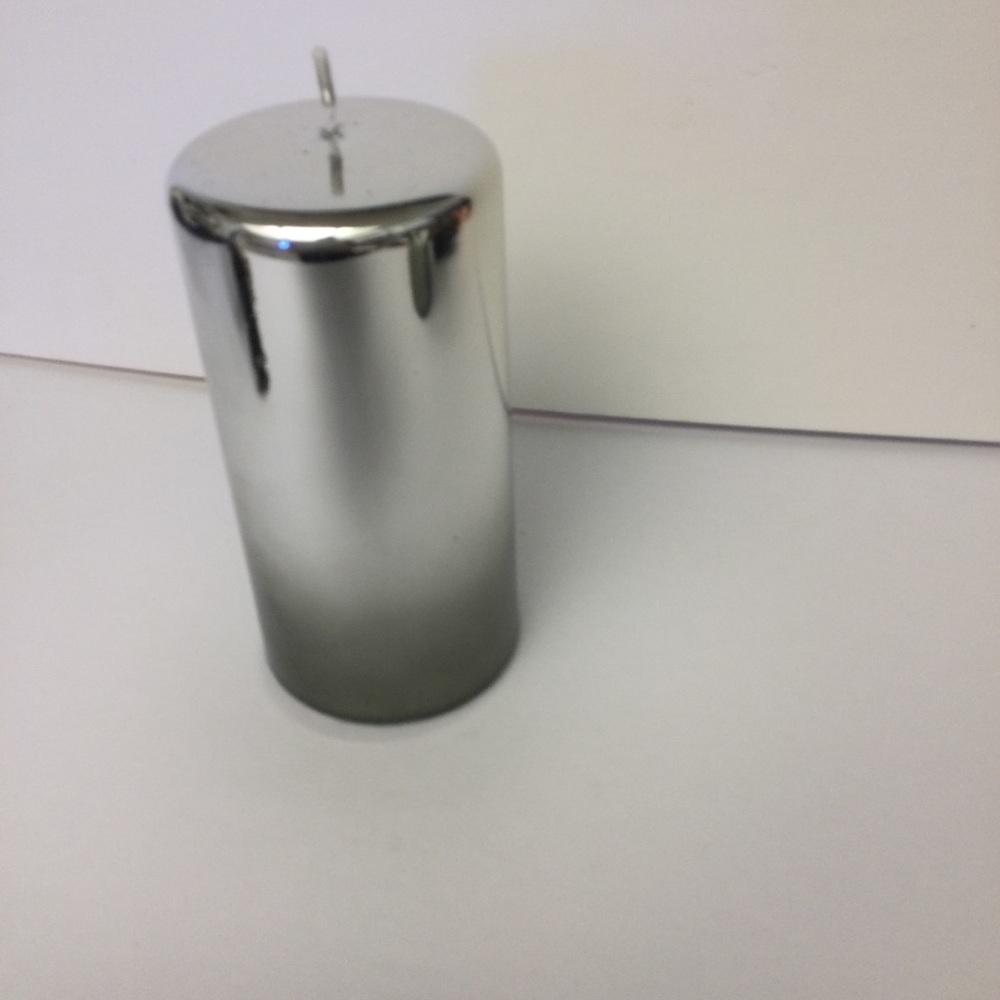 FEM SILVER OMBRE METALLIC MIRROR FINISH CANDLE NWT